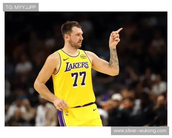 吉尔杰斯-亚历山大单打压制，进攻效率胜东契奇