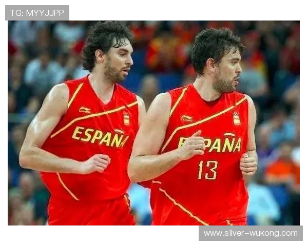 裁判协商判罚流程是什么规则?解析NBA与FIBA执行差异 裁判协商判罚流程是什么规则?解析NBA与FIBA执行差异
